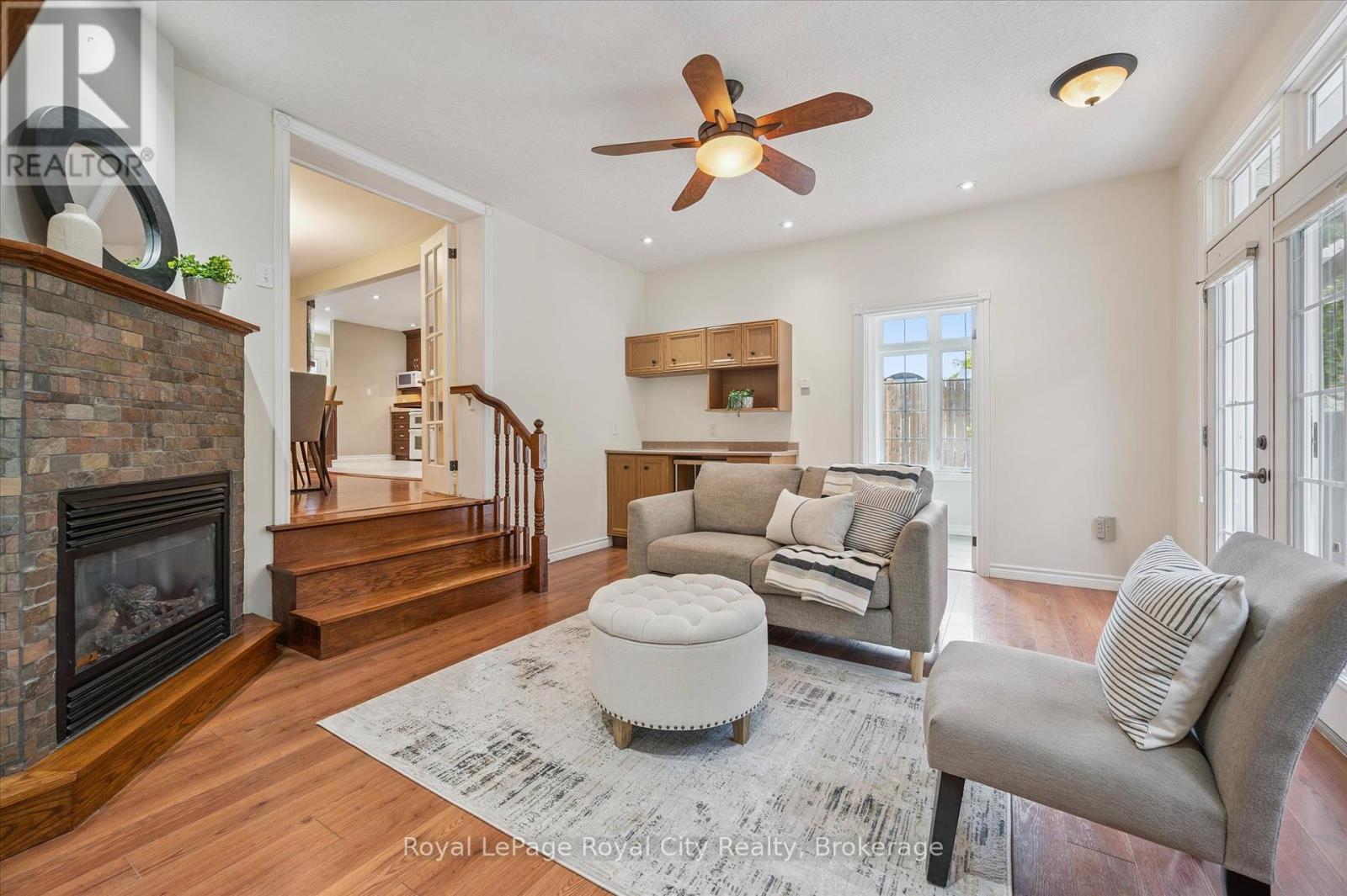 












190 WAVERLEY DRIVE

,
Guelph (Riverside Park),




Ontario
N1E1H4

