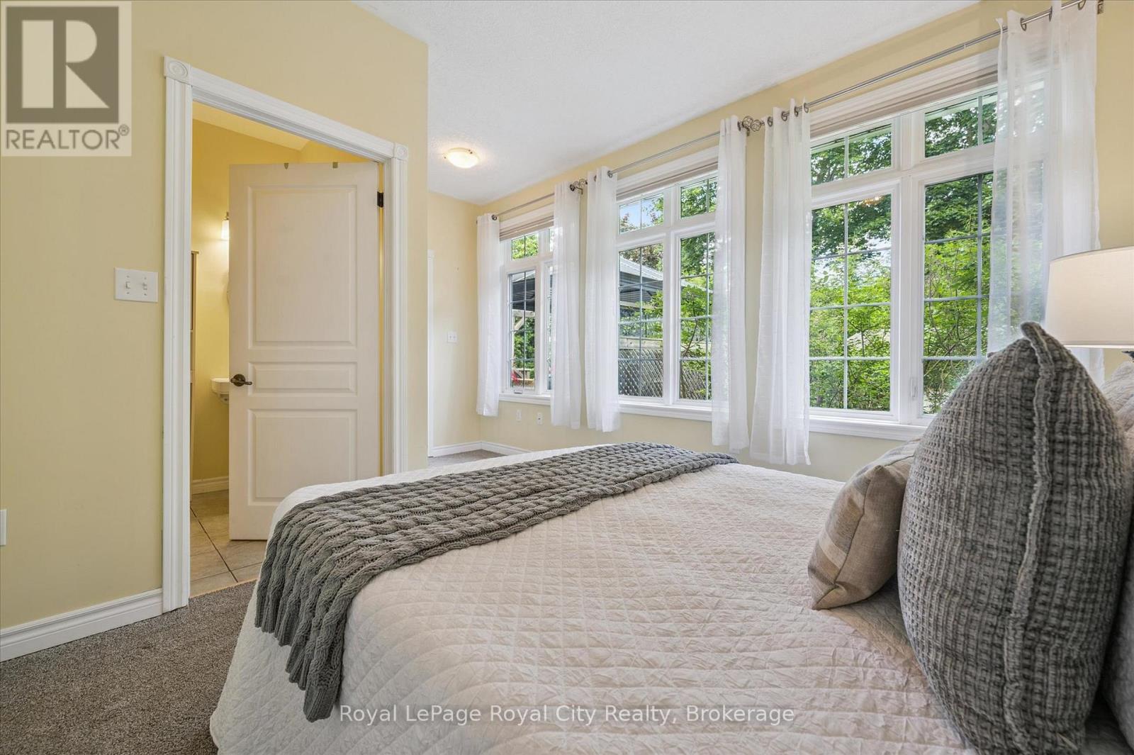 












190 WAVERLEY DRIVE

,
Guelph (Riverside Park),




Ontario
N1E1H4

