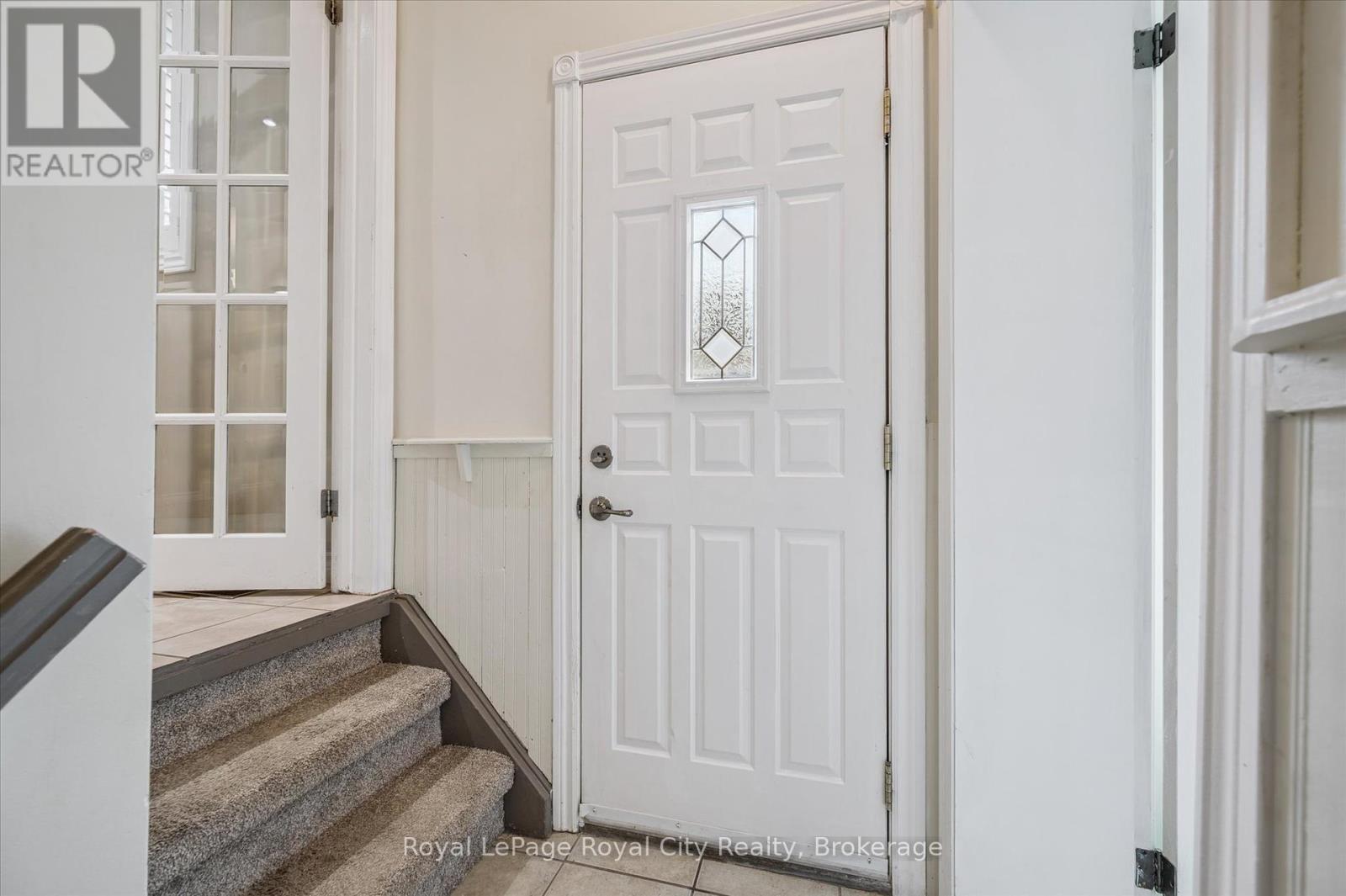 












190 WAVERLEY DRIVE

,
Guelph (Riverside Park),




Ontario
N1E1H4

