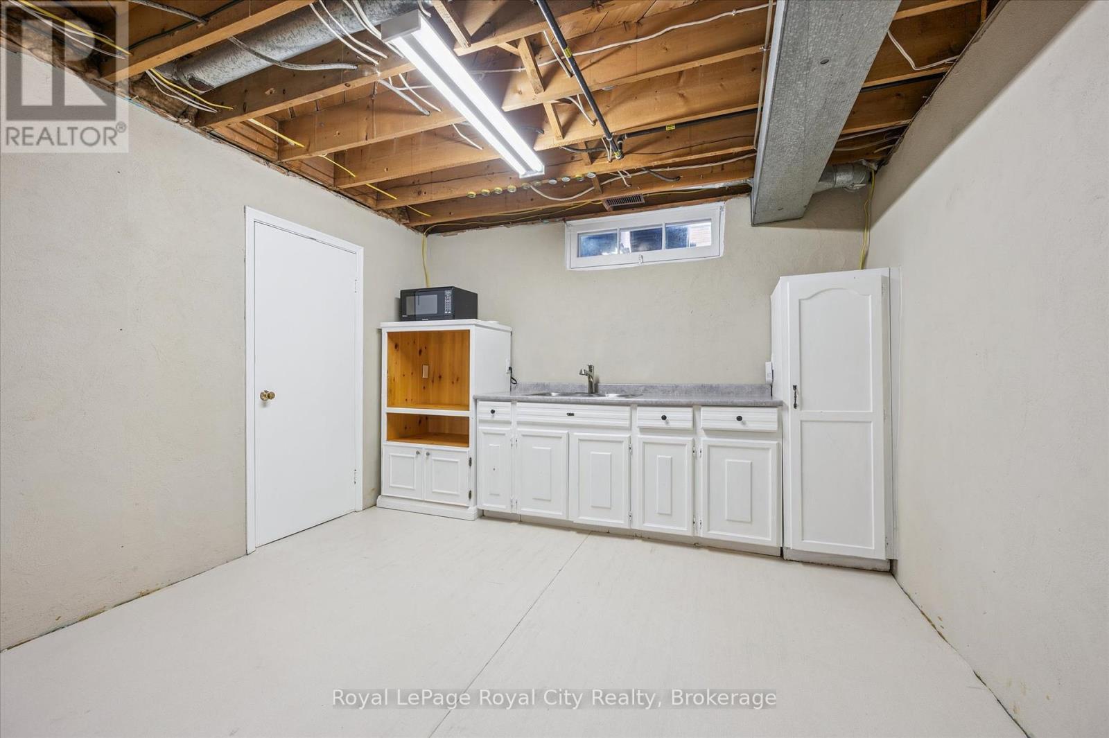 












190 WAVERLEY DRIVE

,
Guelph (Riverside Park),




Ontario
N1E1H4

