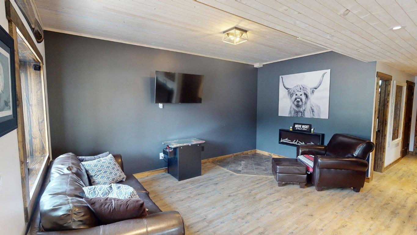 









974


313th

Drive,
Kimberley,




BC
V1A 3G9

