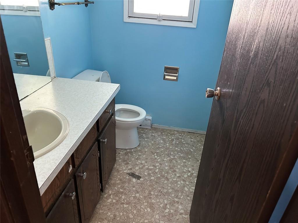 









2571


Lakeshore

Road,
Vernon,




BC
V1H 1M9

