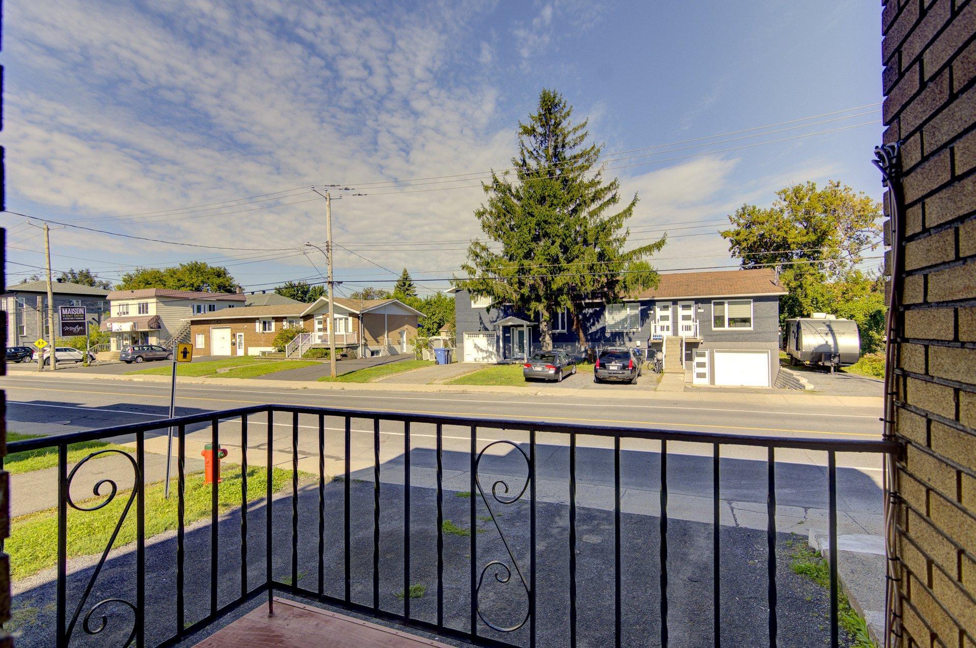 









5742


Av. Auteuil

, 1,
Brossard,




QC
J4Z1M7

