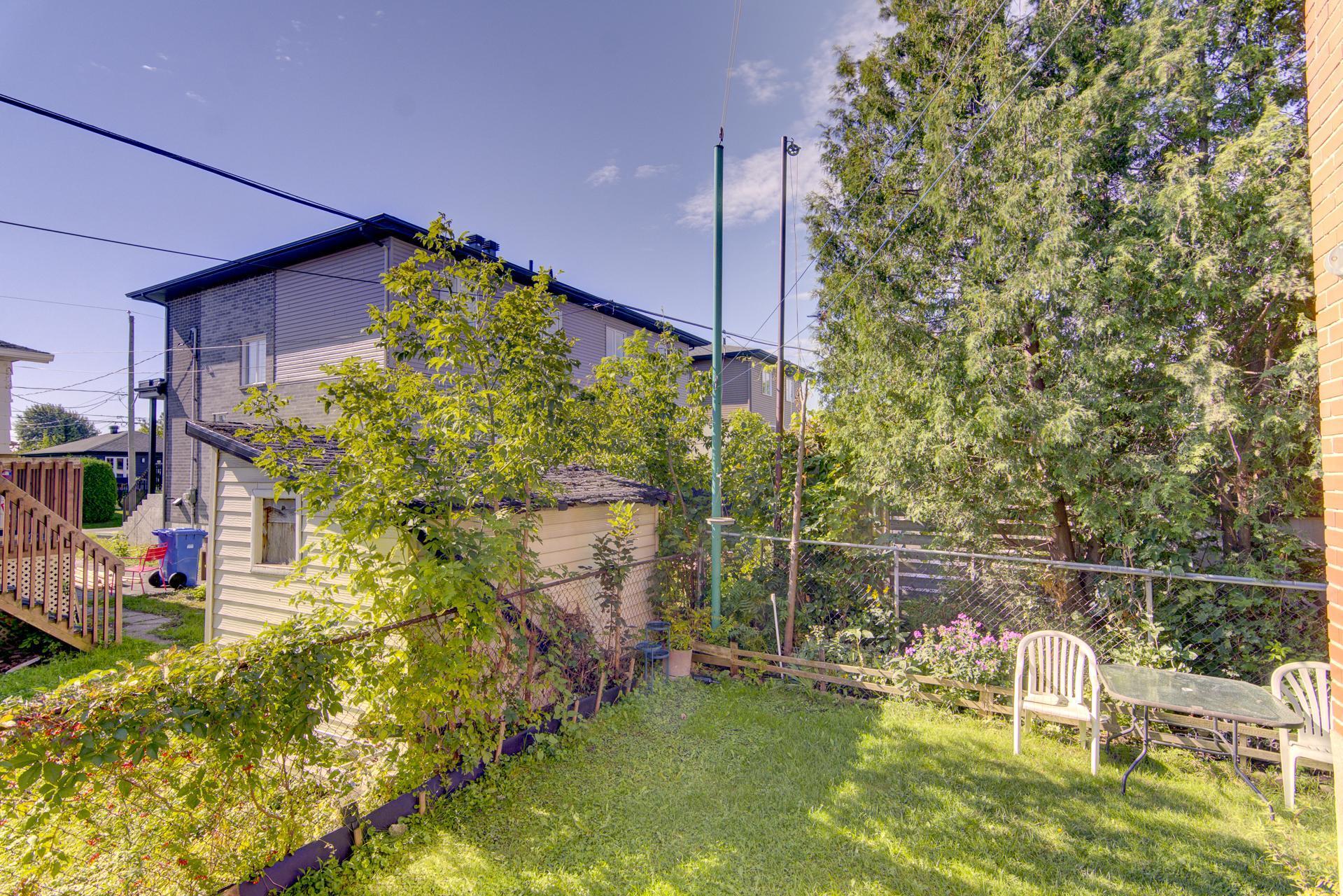 









5742


Av. Auteuil

, 1,
Brossard,




QC
J4Z1M7

