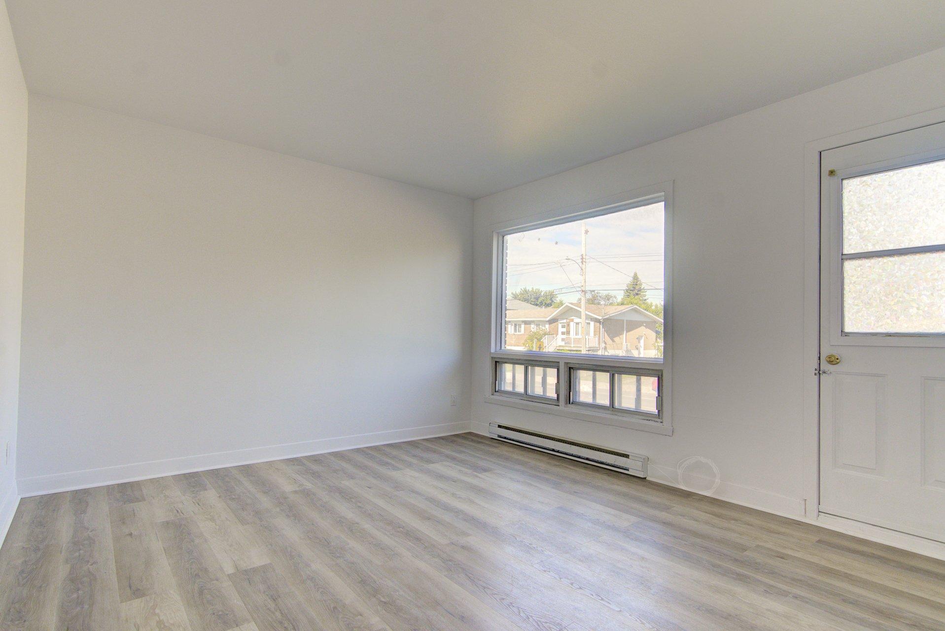 









5742


Av. Auteuil

, 1,
Brossard,




QC
J4Z1M7

