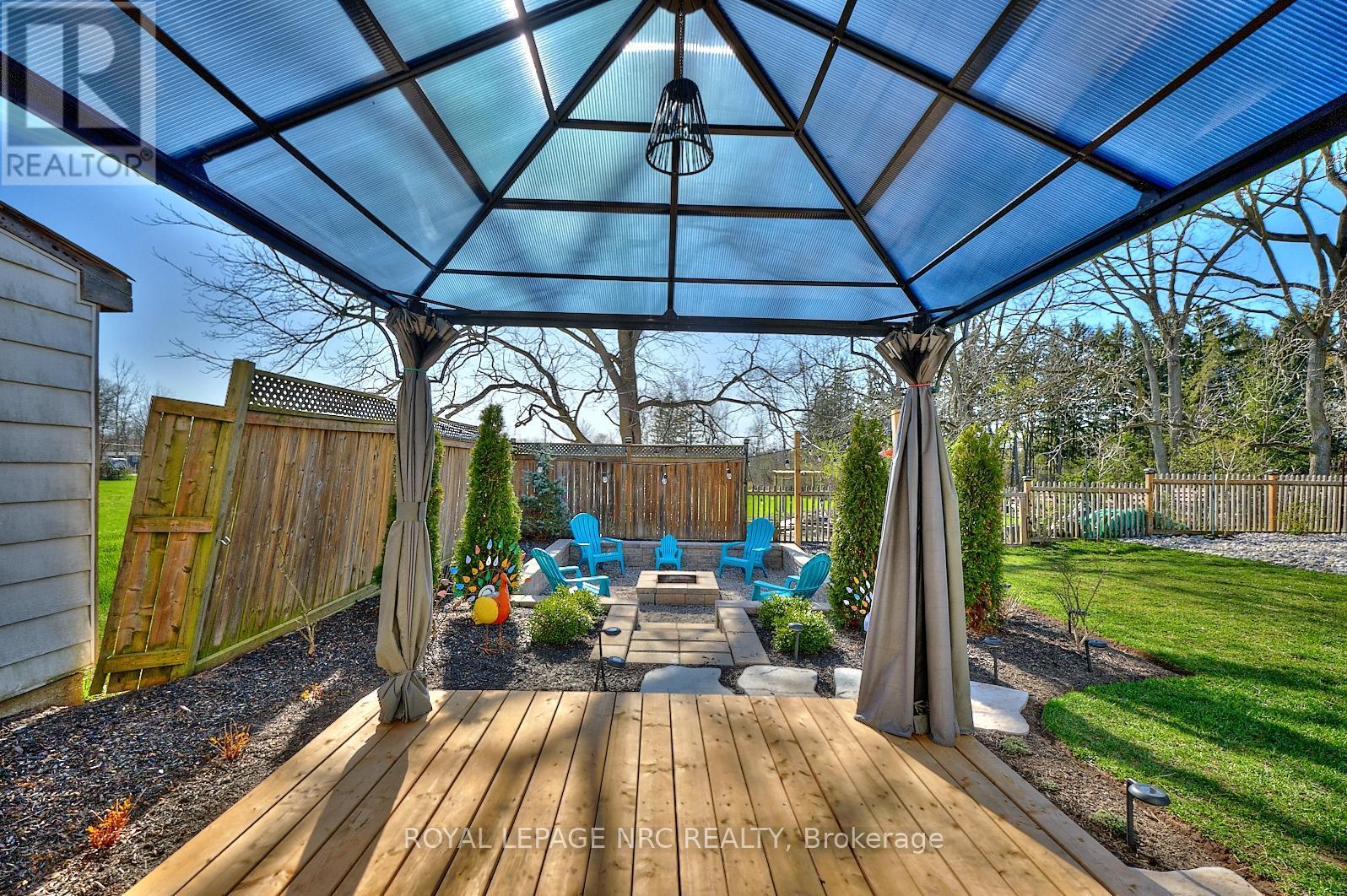 












553 RIDGE ROAD N

,
Fort Erie (Ridgeway),




Ontario
L0S1N0

