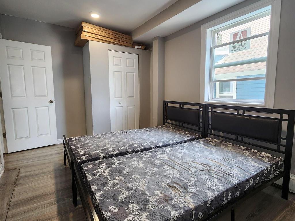 












17 Ferry Street

,
Sydney,




NS
B1P 5Z9

