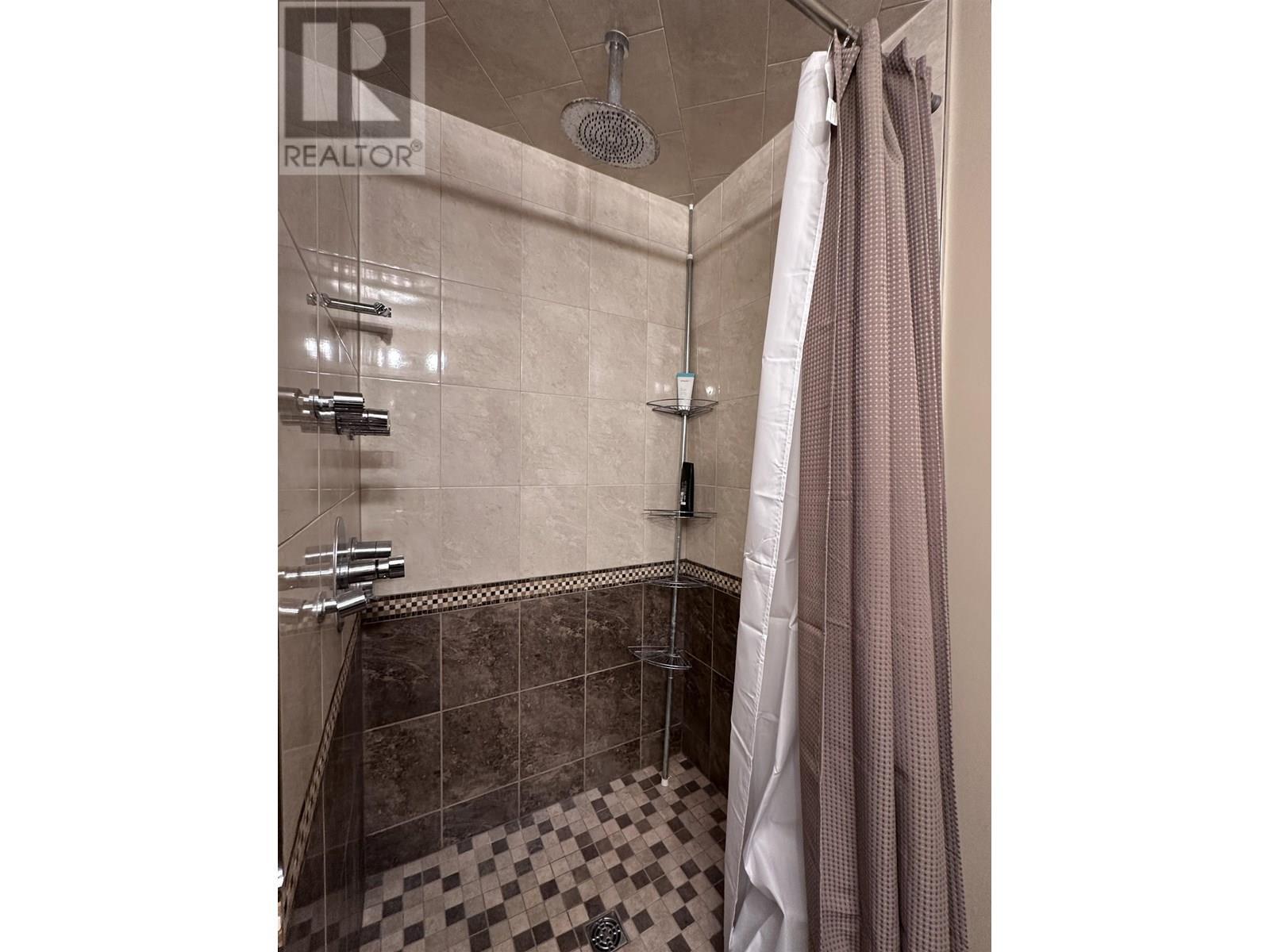 












5516 MINNAKER CRESCENT

,
Fort Nelson,




British Columbia
V0C1R0

