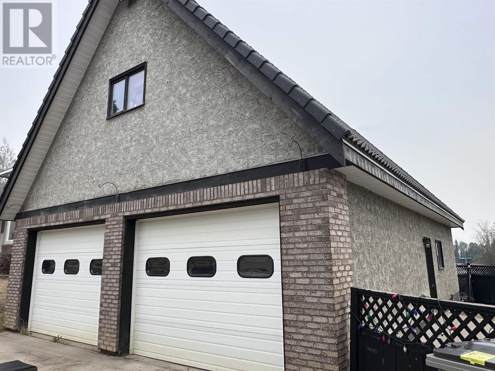 












5516 MINNAKER CRESCENT

,
Fort Nelson,




British Columbia
V0C1R0

