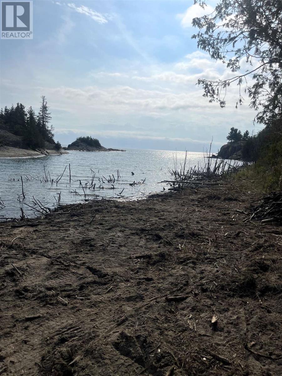












26 Walker LN

,
Huron Shores,







Ontario
P0R1L0


