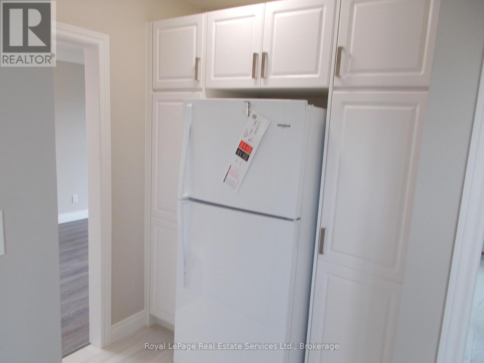 












284 MORDEN ROAD

,
Oakville (WO West),




Ontario
L6K2S5

