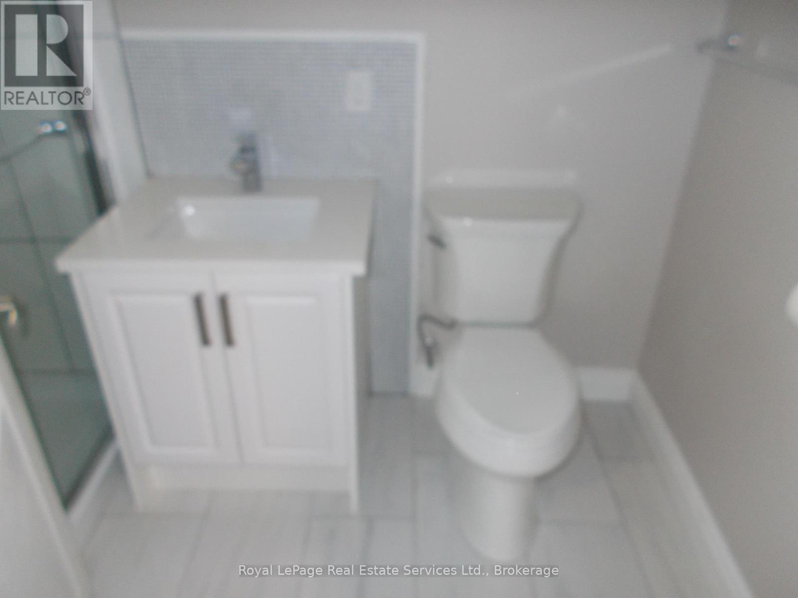 












284 MORDEN ROAD

,
Oakville (WO West),




Ontario
L6K2S5

