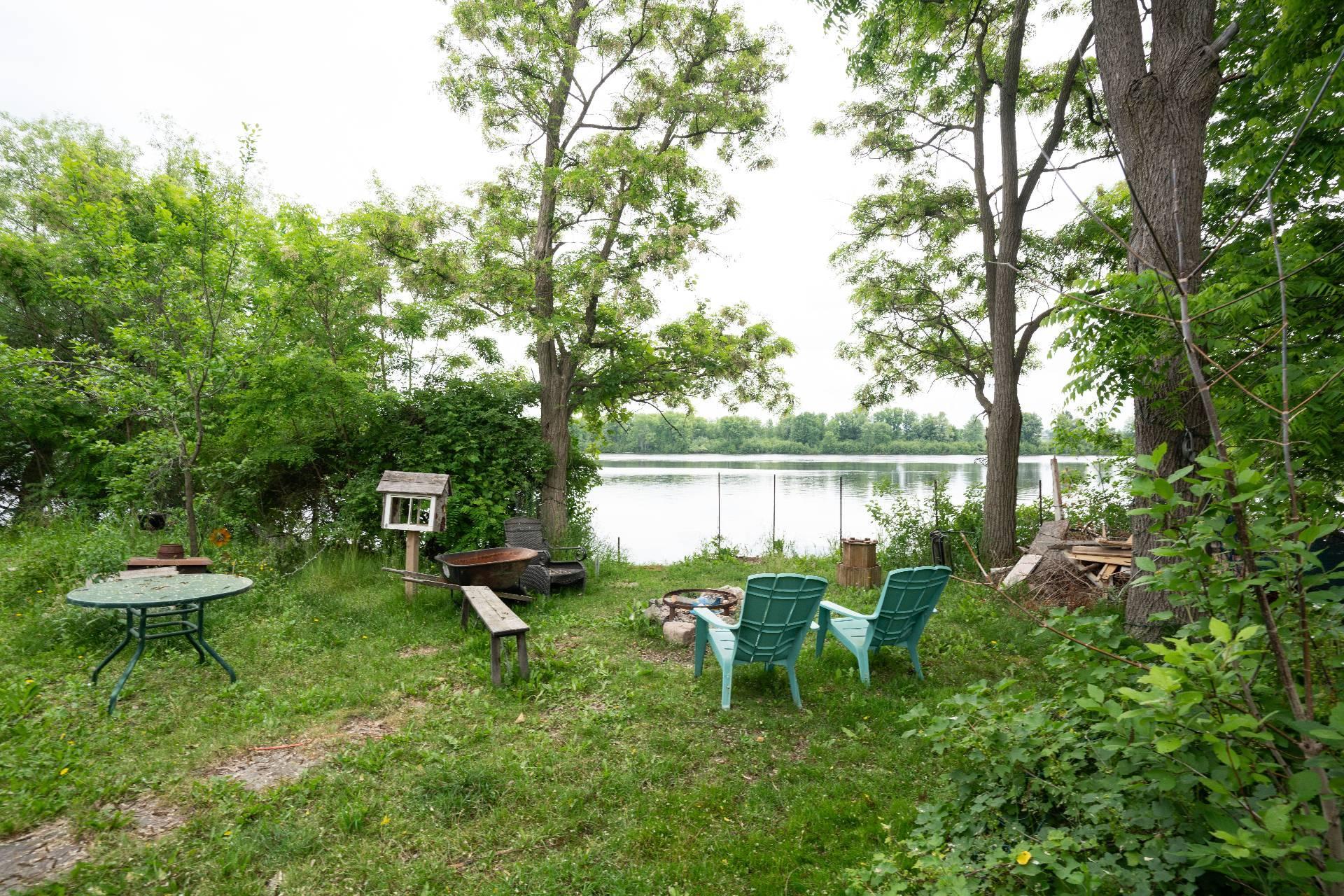 









127


Ch. des Outaouais

,
L'Île-du-Grand-Calumet,




QC
J0X1J0

