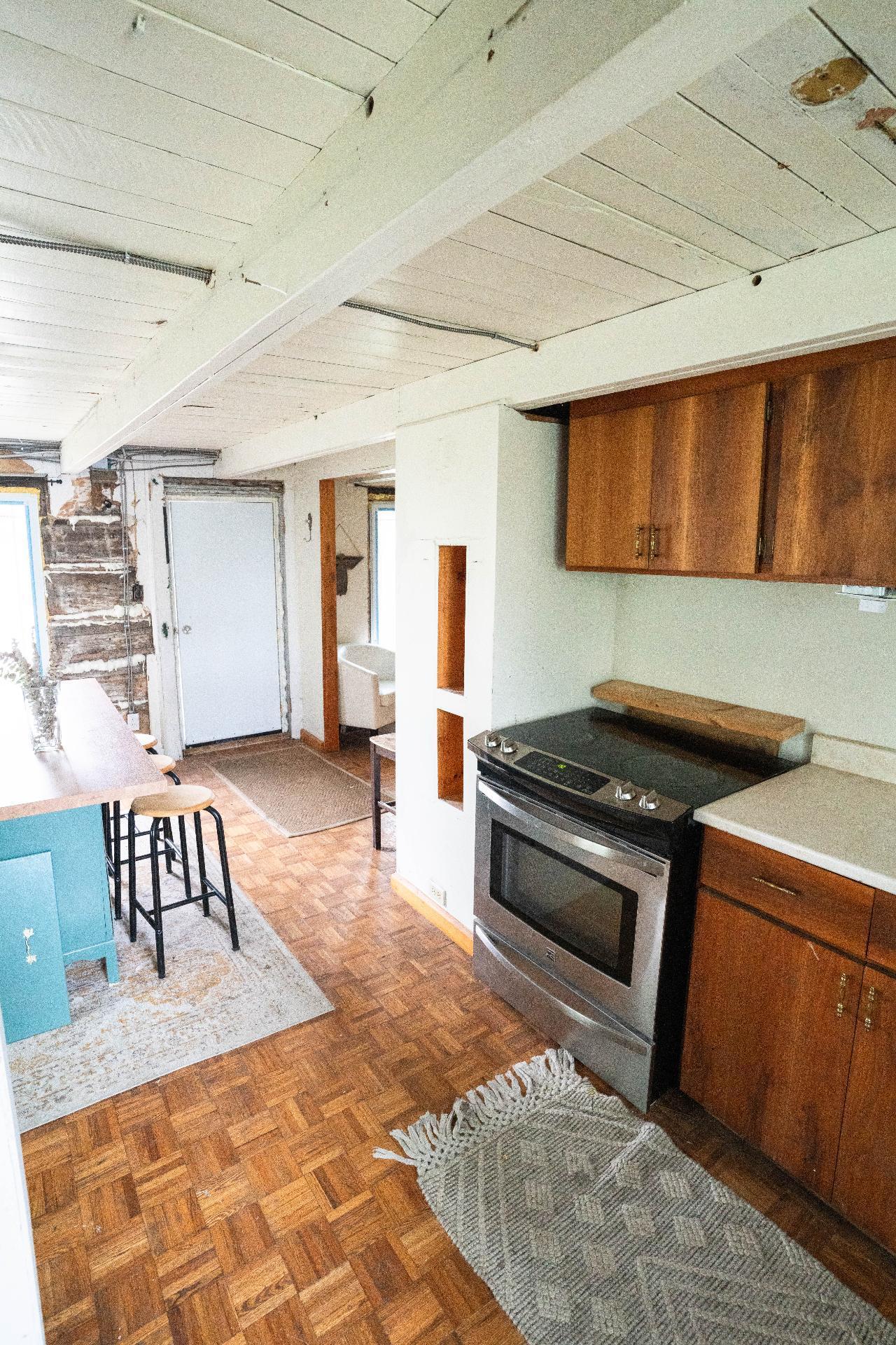 









127


Ch. des Outaouais

,
L'Île-du-Grand-Calumet,




QC
J0X1J0

