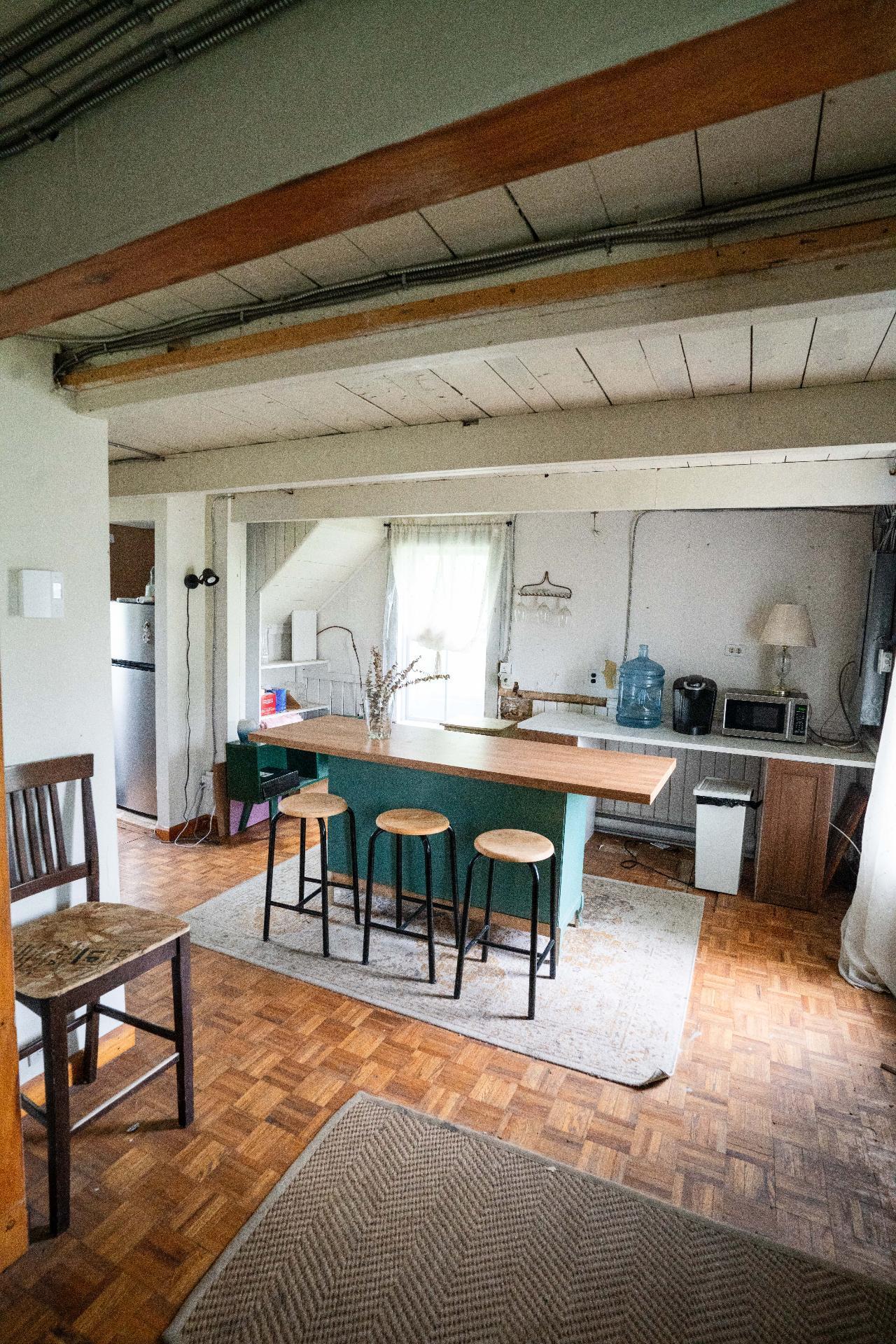 









127


Ch. des Outaouais

,
L'Île-du-Grand-Calumet,




QC
J0X1J0

