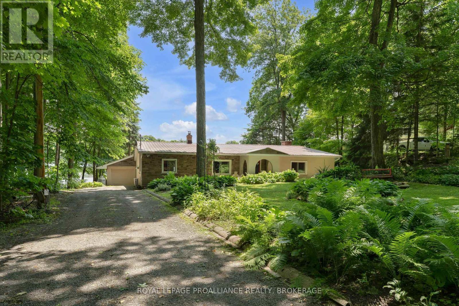 












4268 MELODY LODGE LANE

,
Frontenac (Frontenac South),




Ontario
K0H2N0

