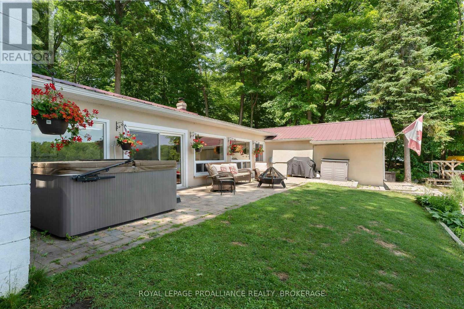 












4268 MELODY LODGE LANE

,
Frontenac (Frontenac South),




Ontario
K0H2N0

