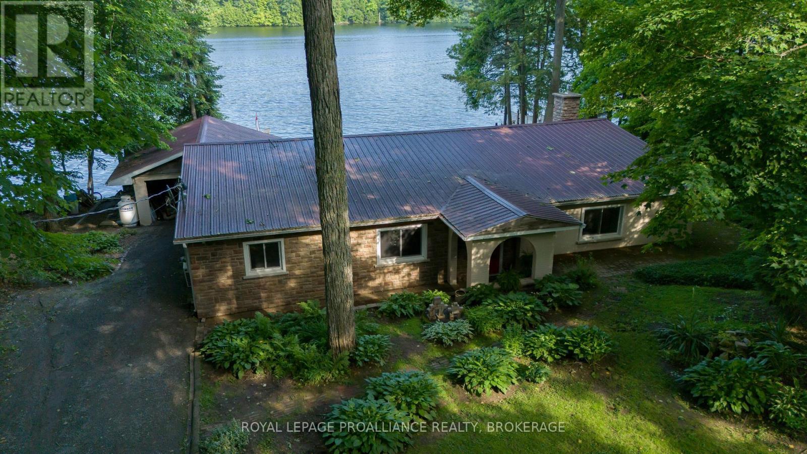 












4268 MELODY LODGE LANE

,
Frontenac (Frontenac South),




Ontario
K0H2N0

