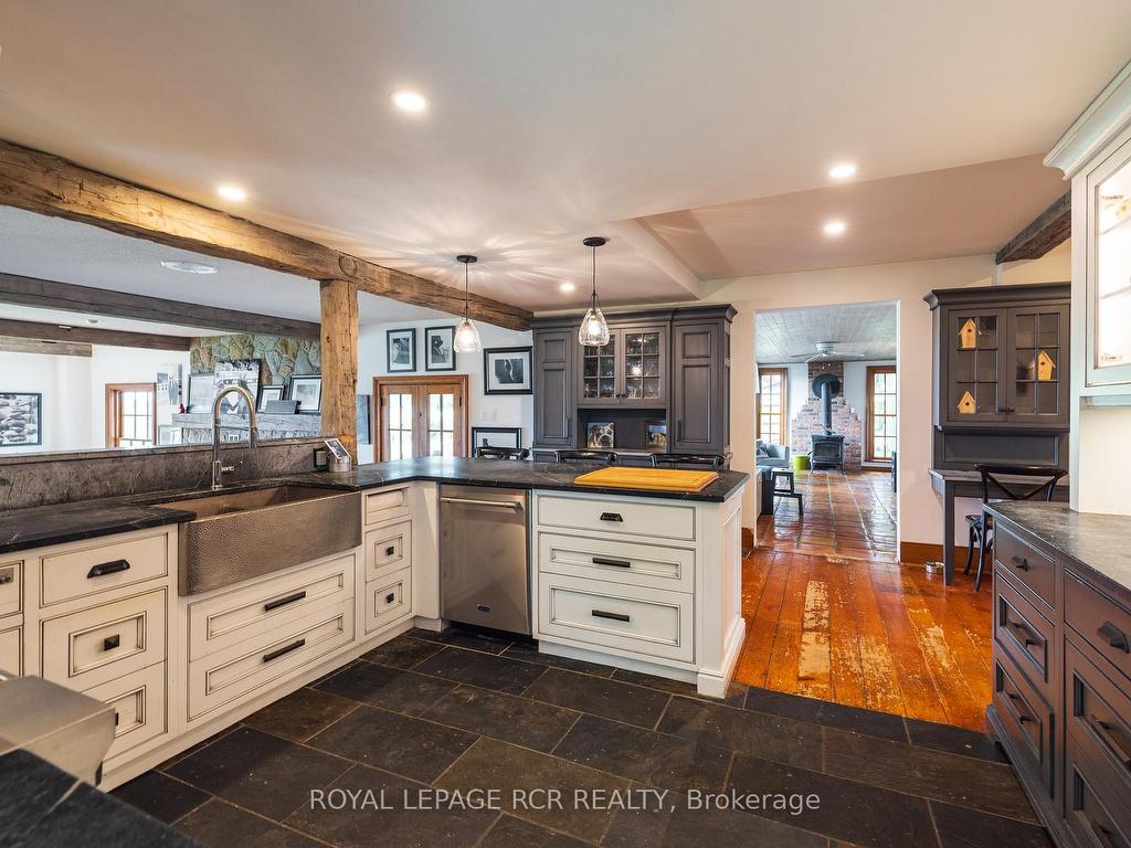 









3935


3rd

Line,
Bradford West Gwillimbury,




ON
L0G 1W0


