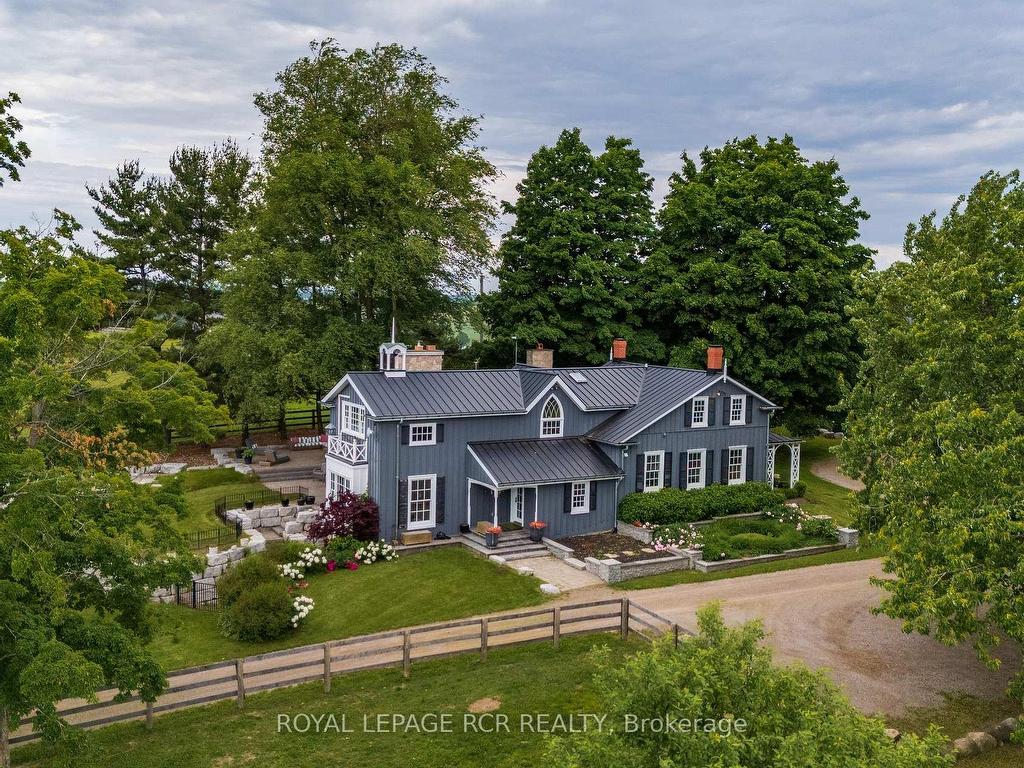 









3935


3rd

Line,
Bradford West Gwillimbury,




ON
L0G 1W0


