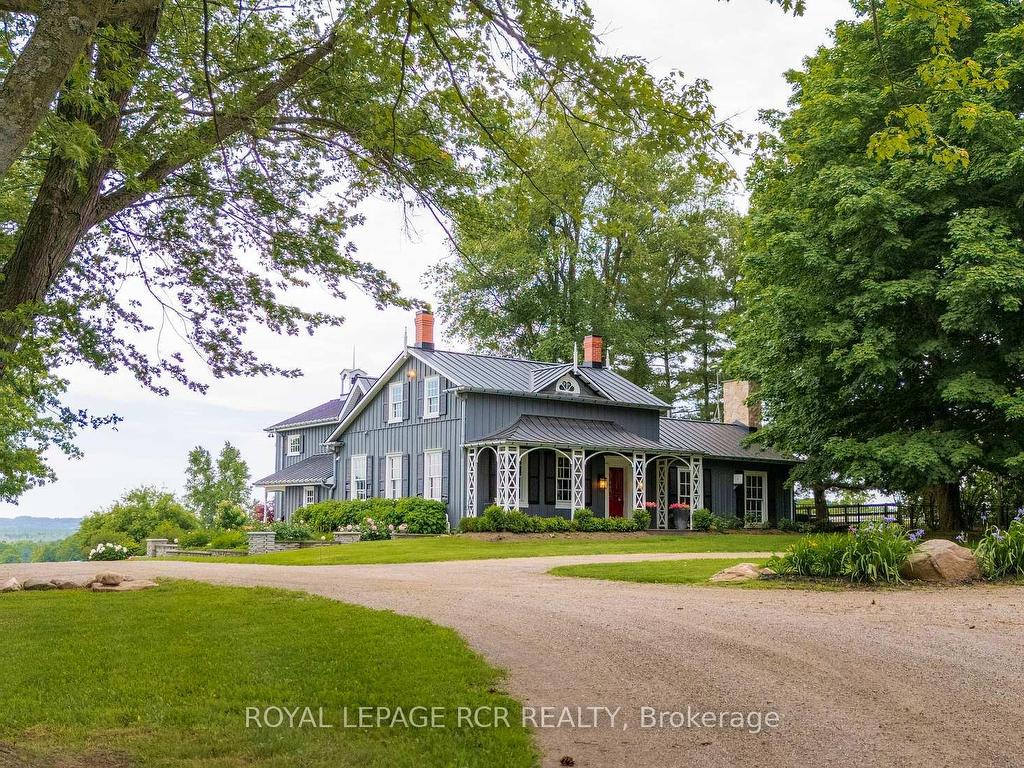 









3935


3rd

Line,
Bradford West Gwillimbury,




ON
L0G 1W0

