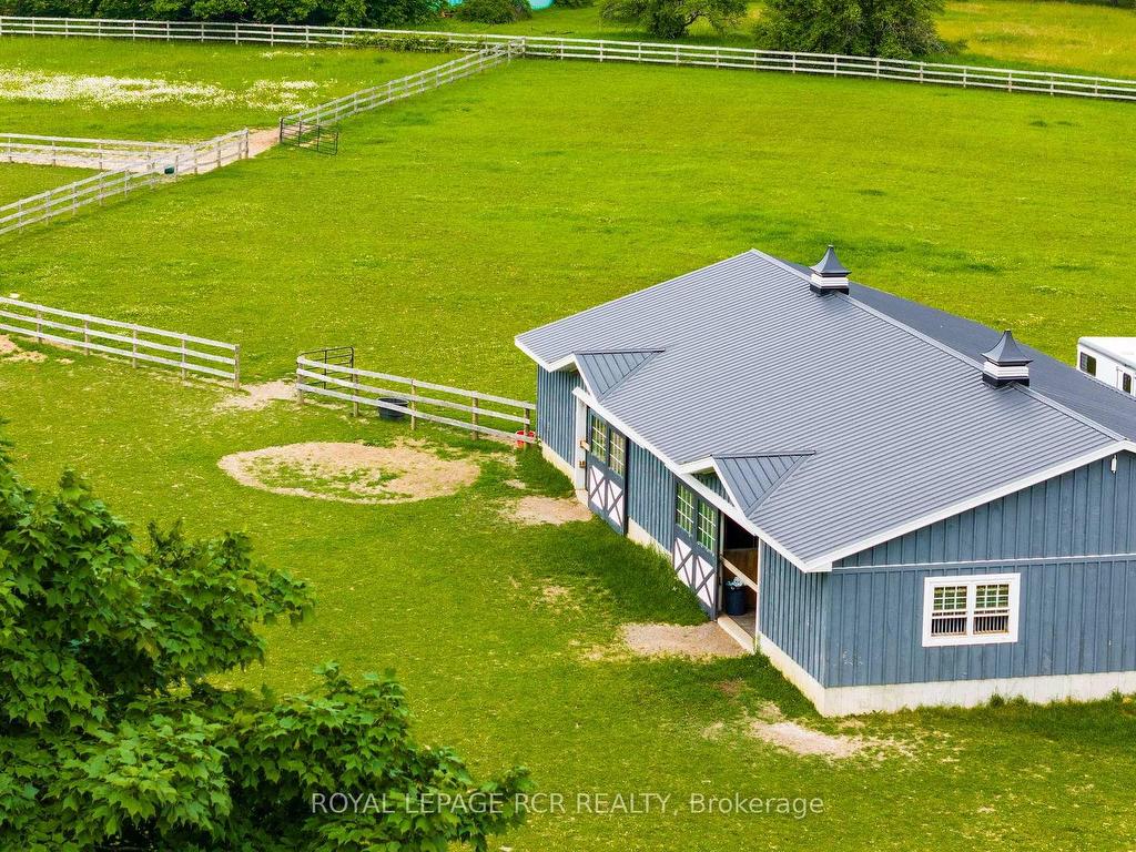 









3935


3rd

Line,
Bradford West Gwillimbury,




ON
L0G 1W0

