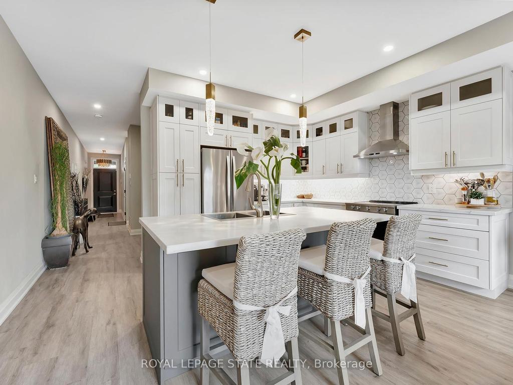 









74


Melbourne

Street,
Hamilton,




ON
L8P 2A6

