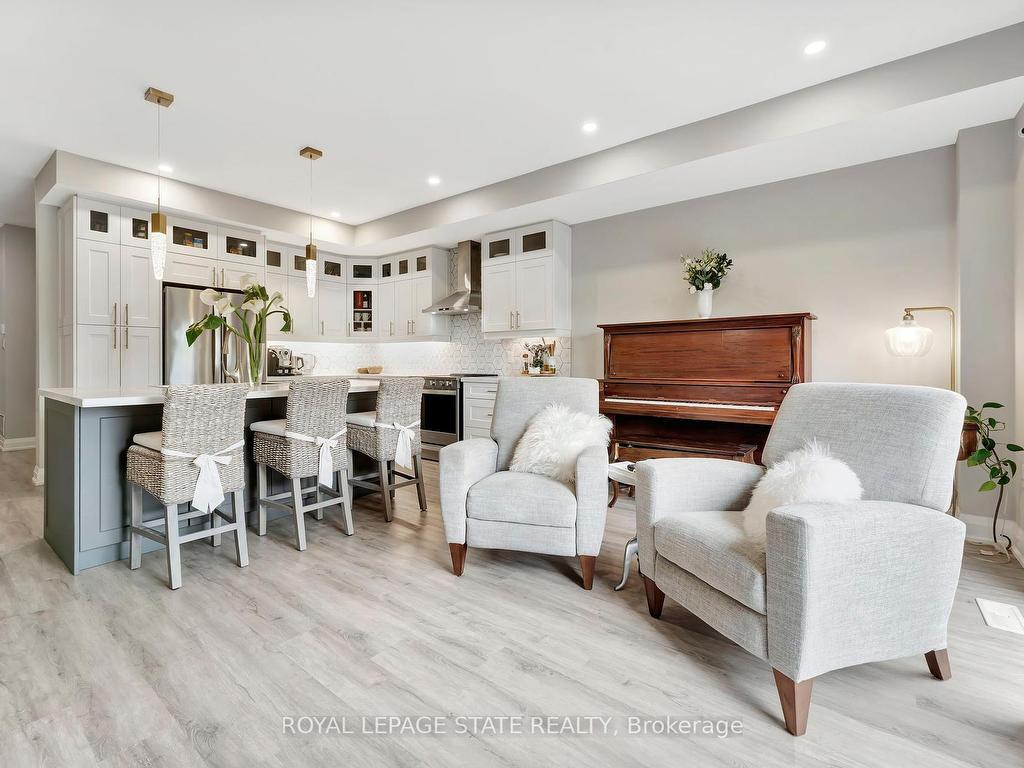 









74


Melbourne

Street,
Hamilton,




ON
L8P 2A6

