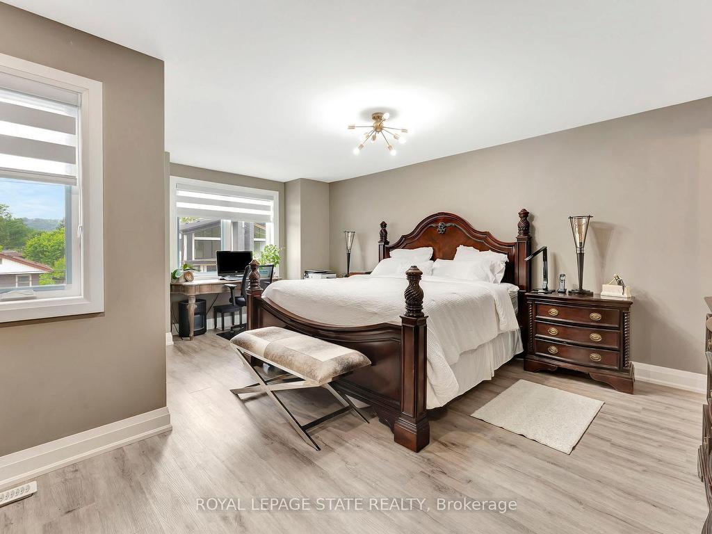 









74


Melbourne

Street,
Hamilton,




ON
L8P 2A6

