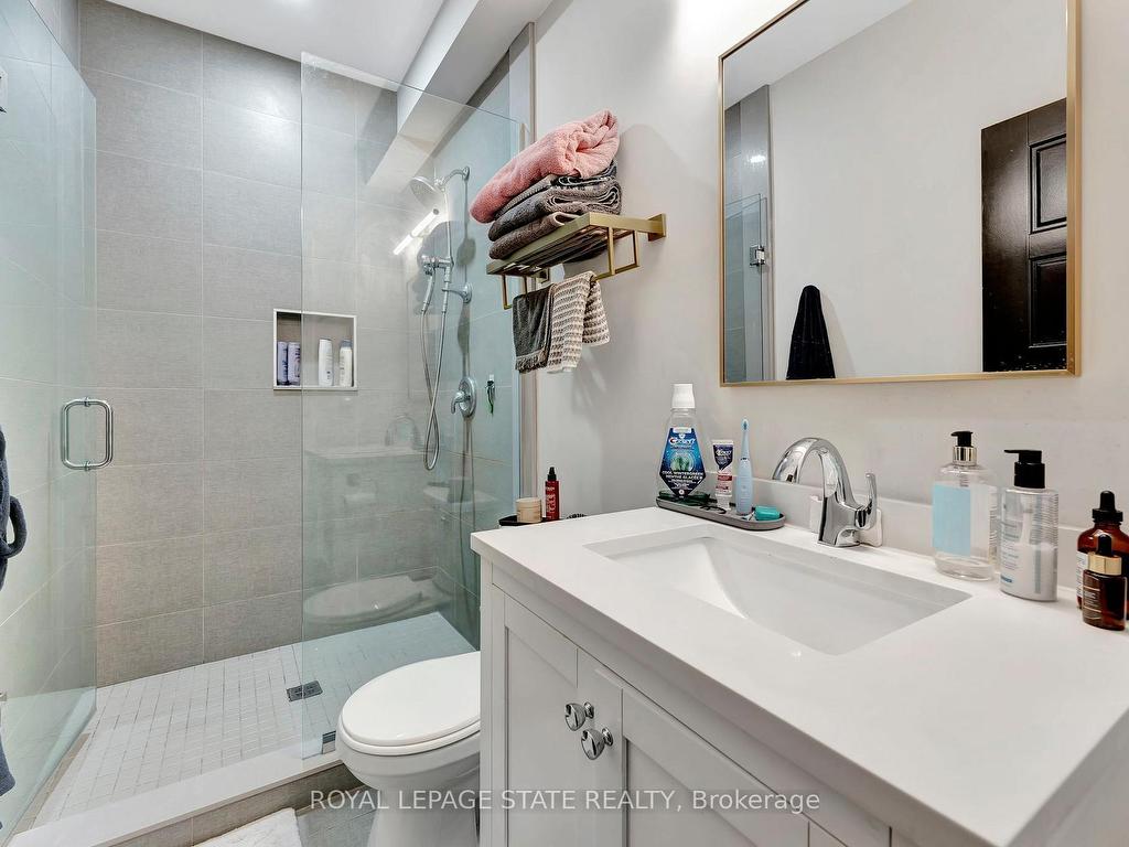 









74


Melbourne

Street,
Hamilton,




ON
L8P 2A6

