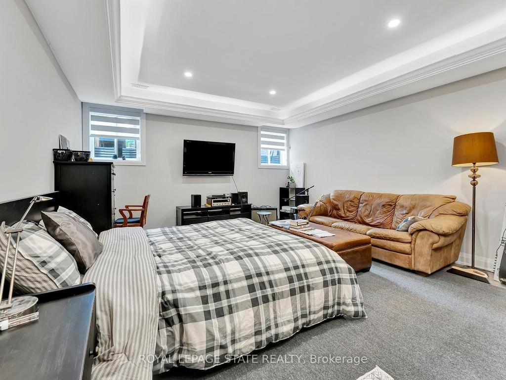 









74


Melbourne

Street,
Hamilton,




ON
L8P 2A6

