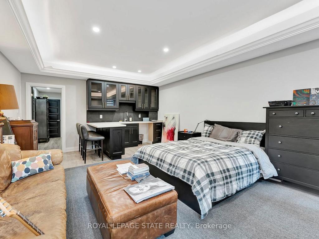 









74


Melbourne

Street,
Hamilton,




ON
L8P 2A6

