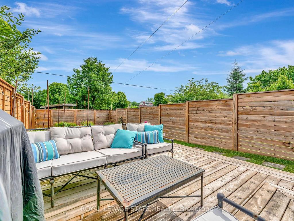 









74


Melbourne

Street,
Hamilton,




ON
L8P 2A6


