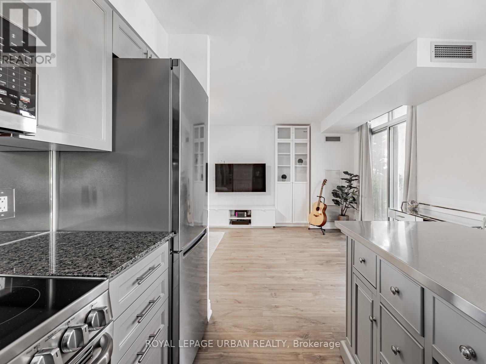 












202 - 1103 LESLIE STREET

,
Toronto,




Ontario
M3C4G8

