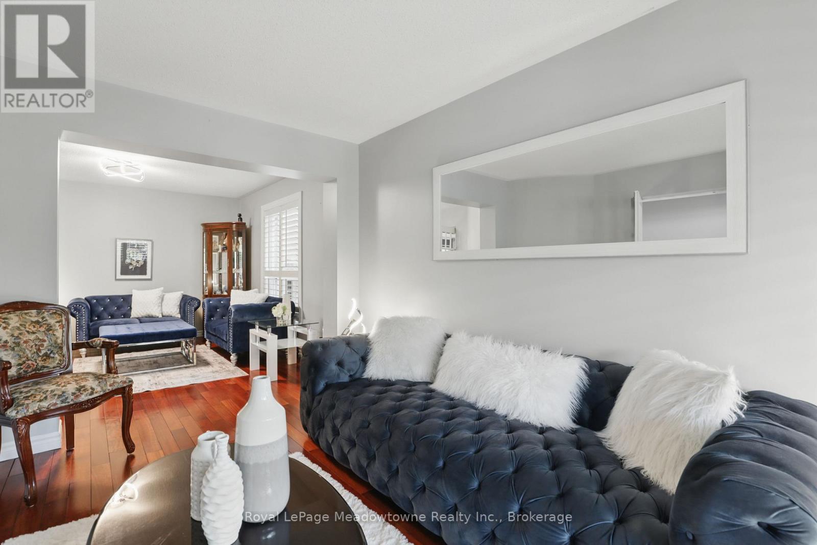 












1235 FIELD DRIVE

,
Milton (CL Clarke),




Ontario
L9T6G4

