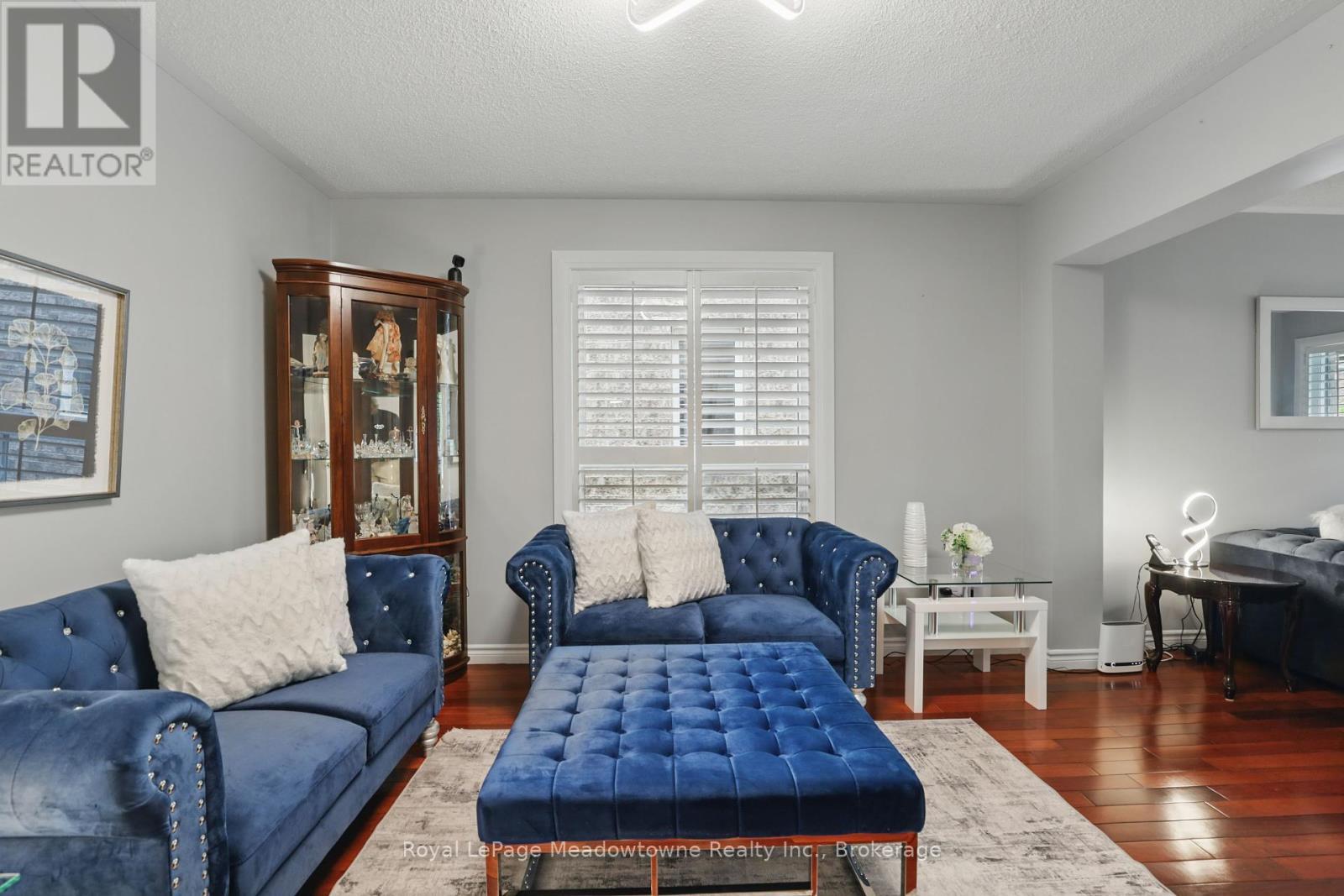 












1235 FIELD DRIVE

,
Milton (CL Clarke),




Ontario
L9T6G4

