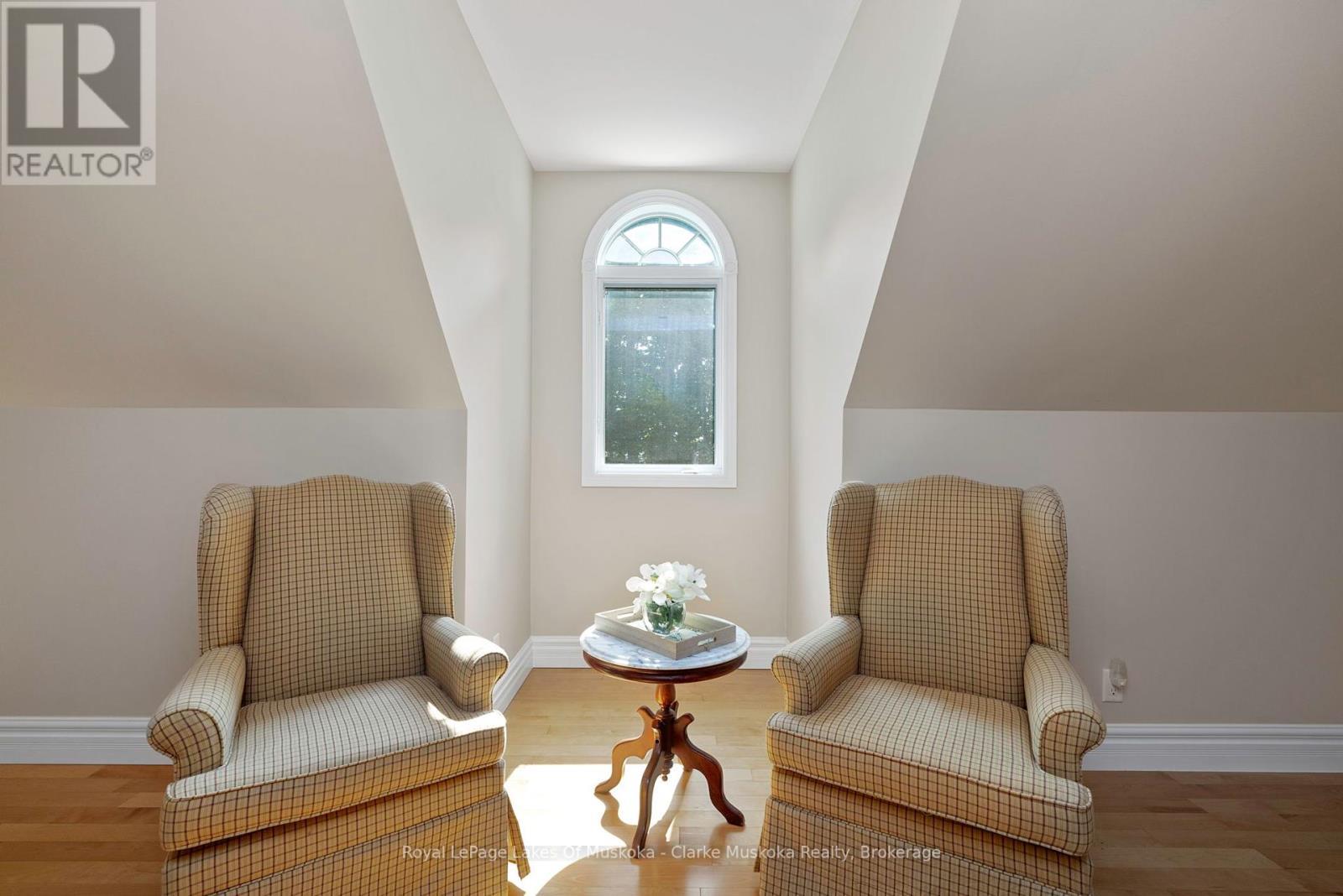 












1259 GOLF COURSE ROAD

,
Lake of Bays (Franklin),




Ontario
P1H2J6

