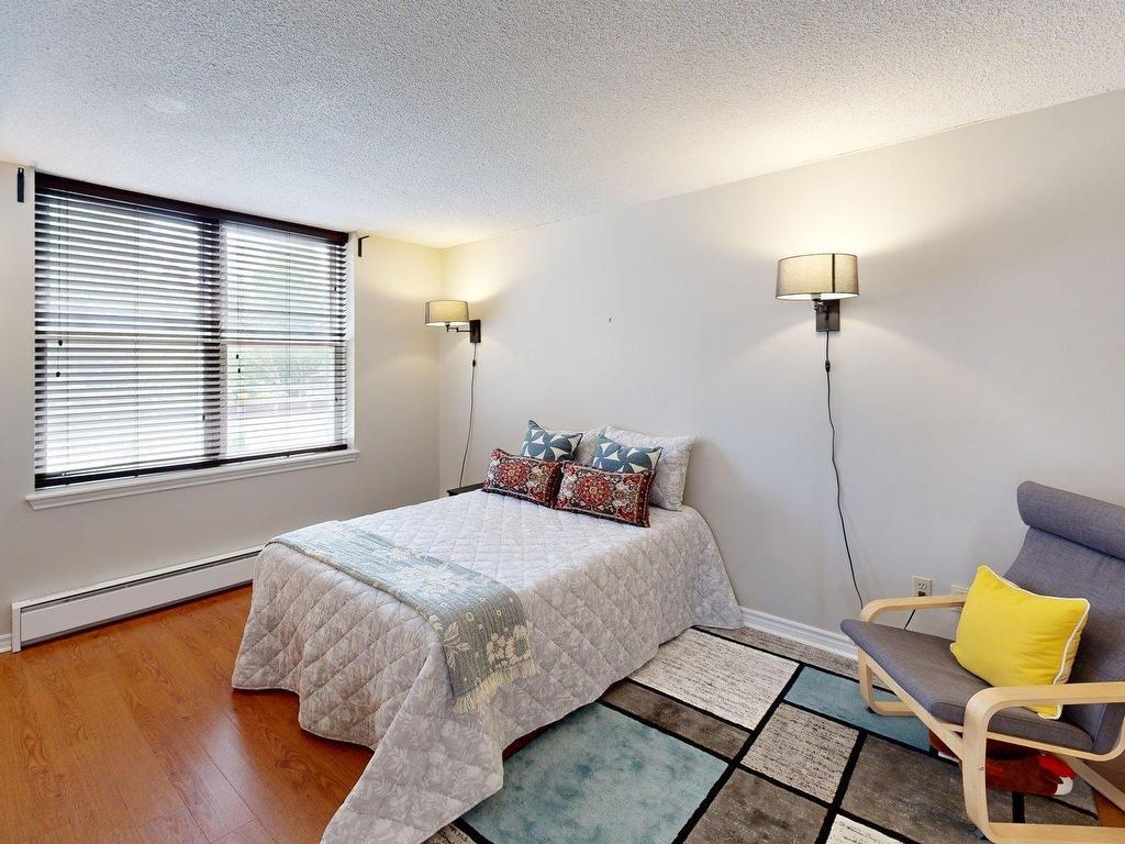 












111 85 Spinnaker Drive

,
Halifax,




NS
B3N 3E3


