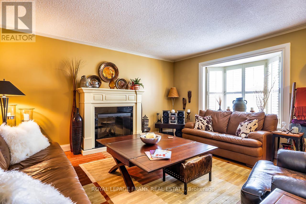 












1361 HIGHWAY 7A

,
Scugog (Port Perry),




Ontario
L9L1B5

