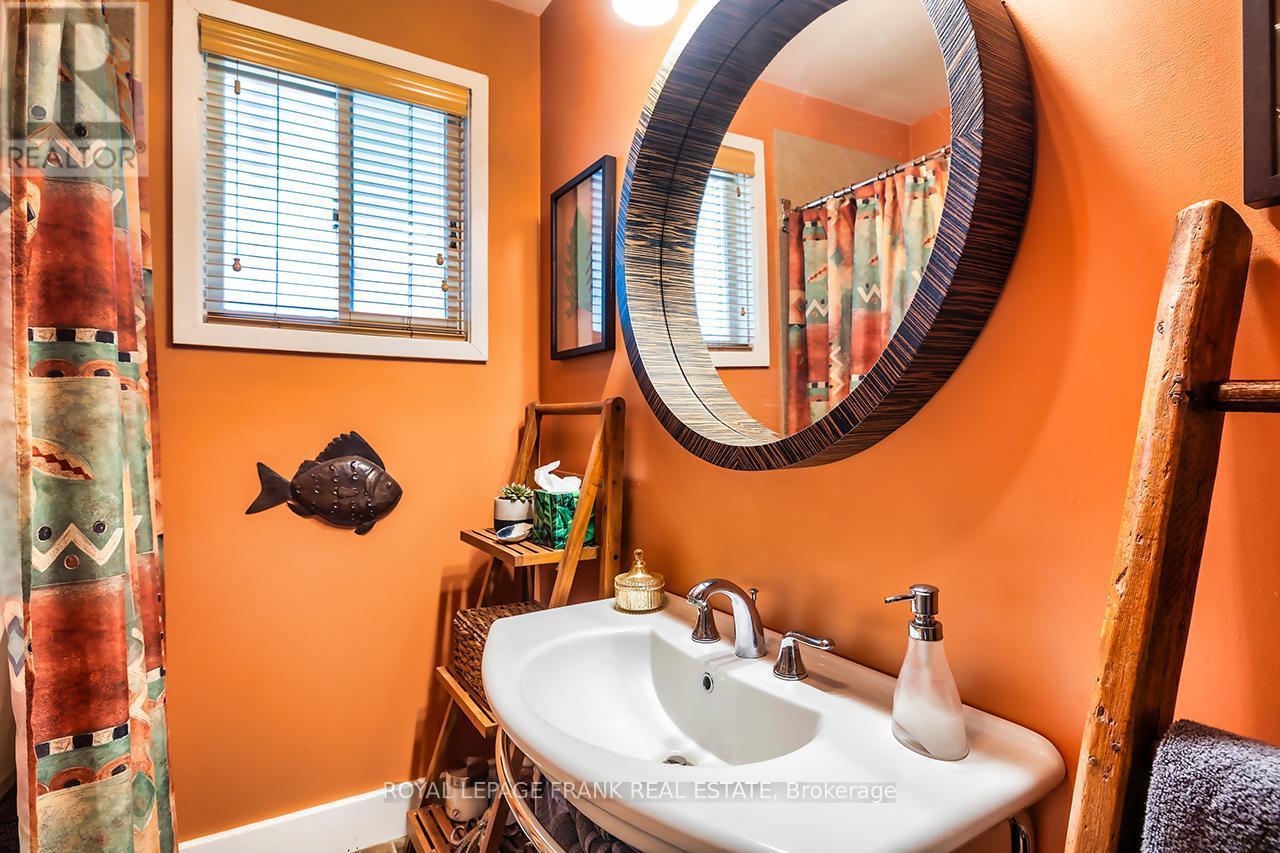 












1361 HIGHWAY 7A

,
Scugog (Port Perry),




Ontario
L9L1B5

