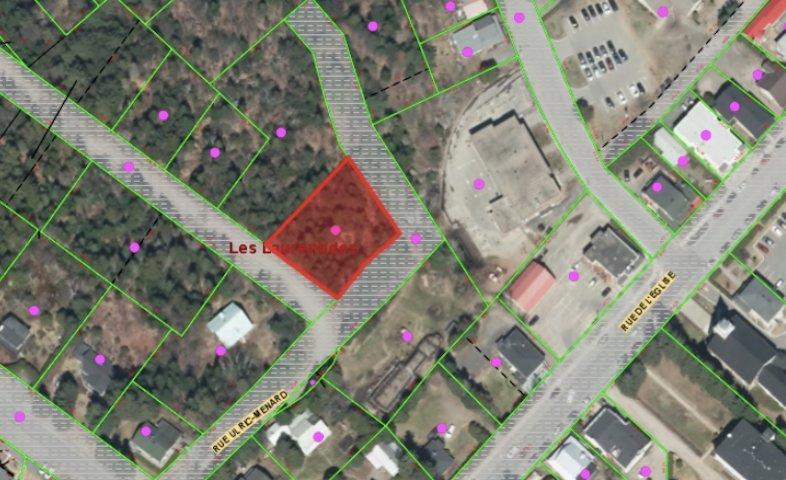 












Rue Ernest-Brousseau

,
Val-David,







QC
J0T2N0

