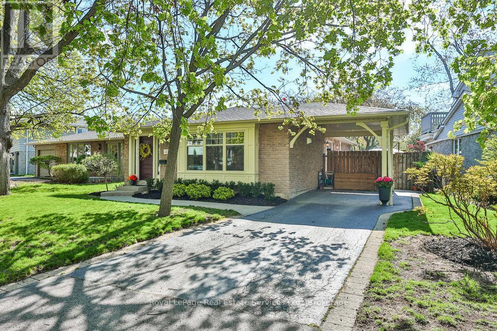 












502 BOHEMIA CRESCENT

,
Oakville (OO Old Oakville),




Ontario
L6J2K8

