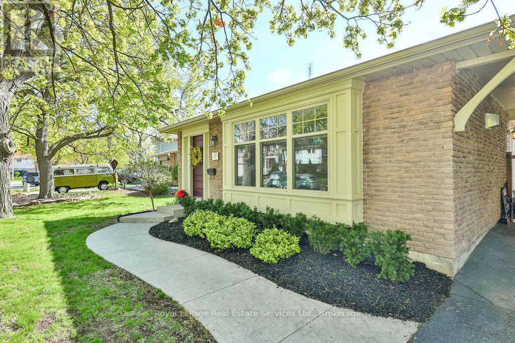 












502 BOHEMIA CRESCENT

,
Oakville (OO Old Oakville),




Ontario
L6J2K8

