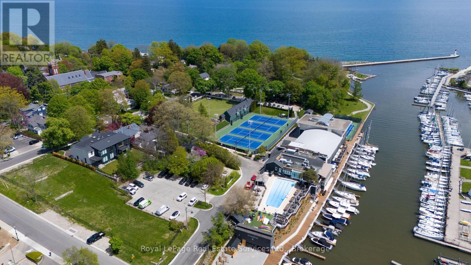 












68 NAVY STREET

,
Oakville (OO Old Oakville),




Ontario
L6J2Y9

