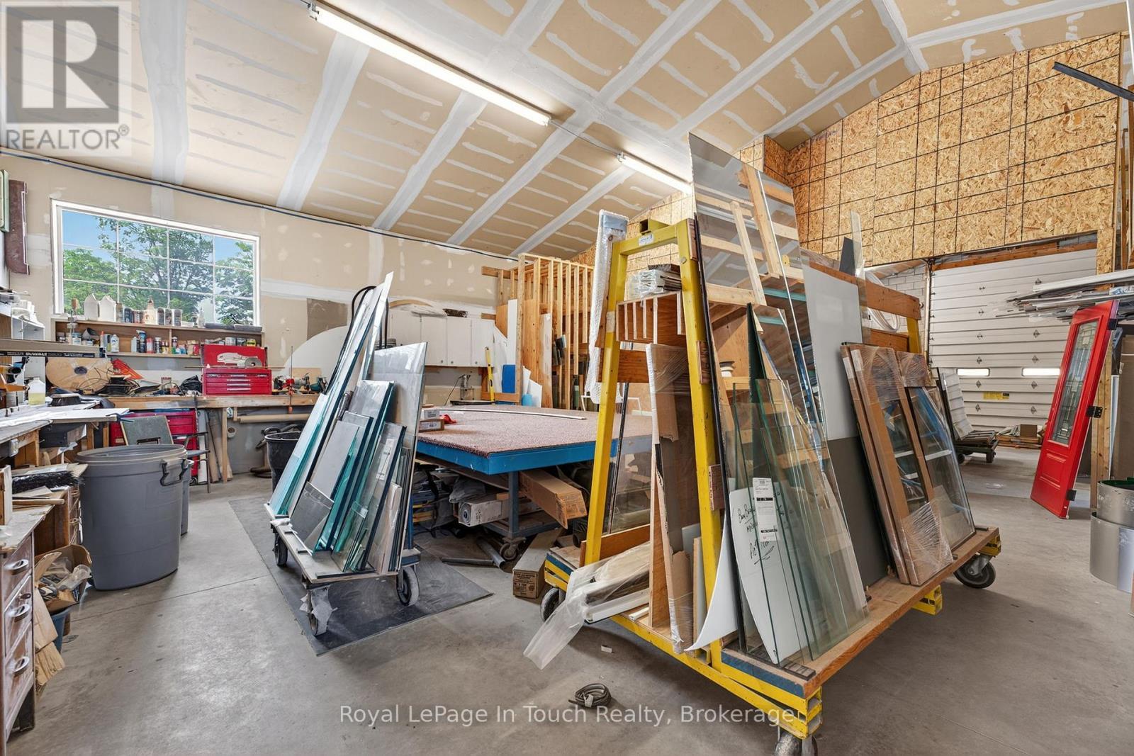 












760 BALM BEACH ROAD E

,
Midland,




Ontario
L4R4K4

