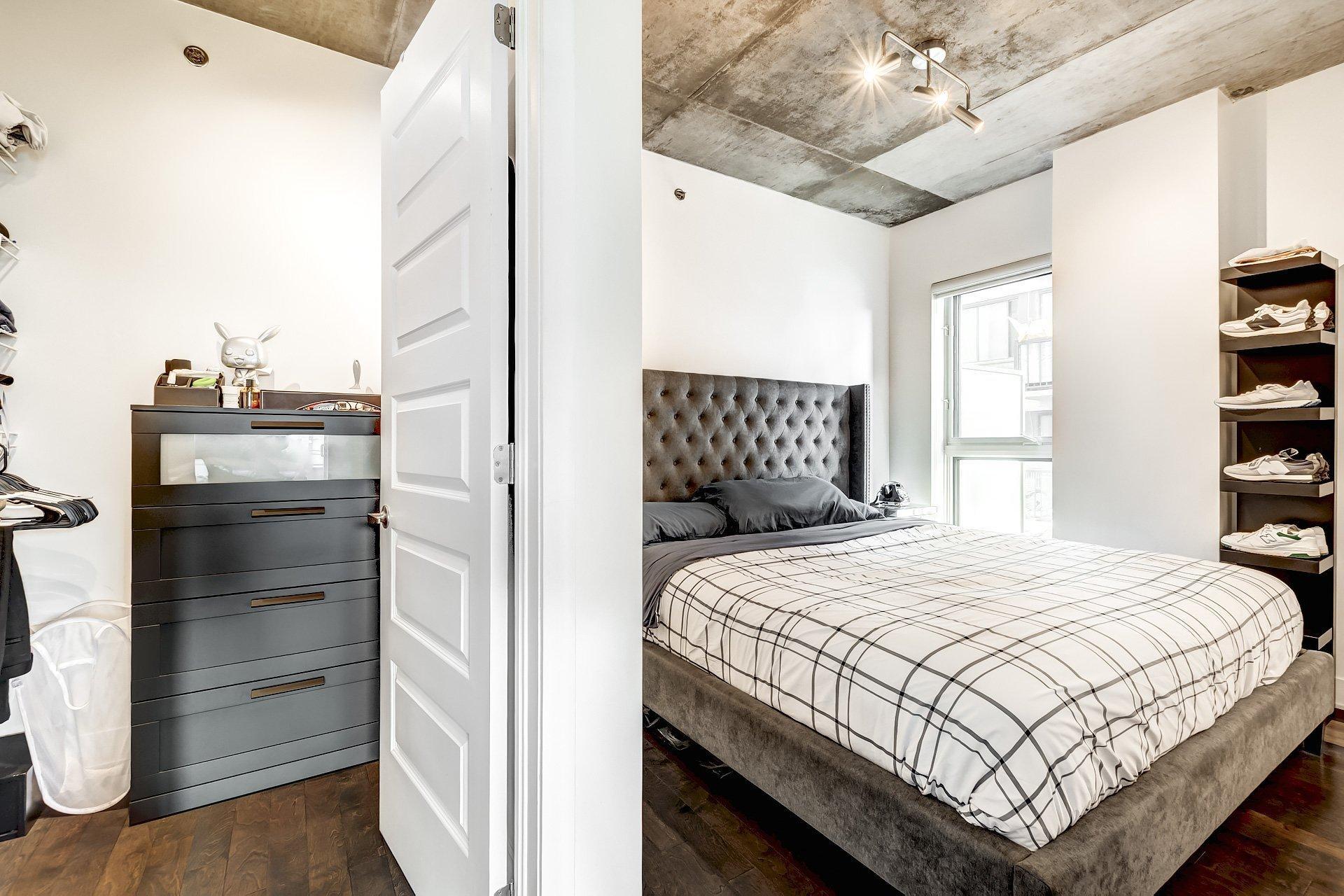 









2335


Ch. Manella

, 211,
Mont-Royal,




QC
H4P0B3

