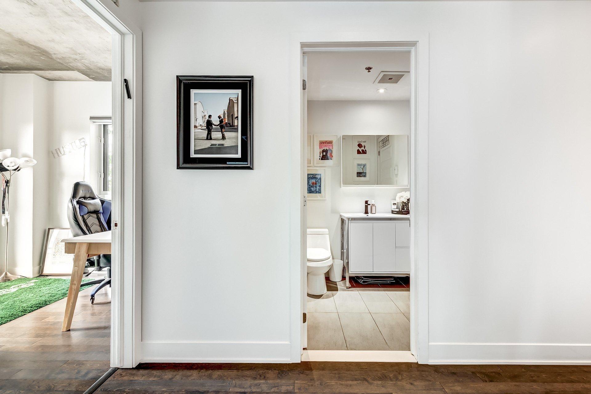 









2335


Ch. Manella

, 211,
Mont-Royal,




QC
H4P0B3

