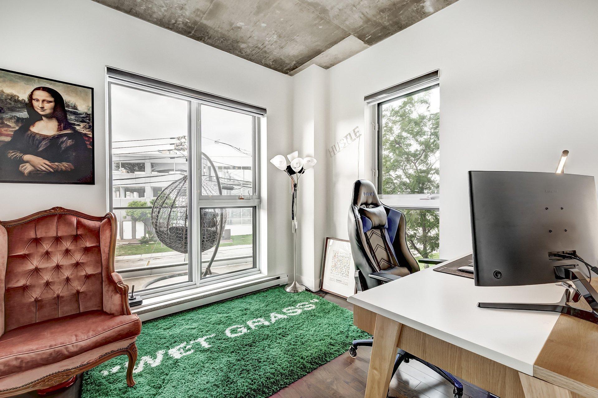 









2335


Ch. Manella

, 211,
Mont-Royal,




QC
H4P0B3

