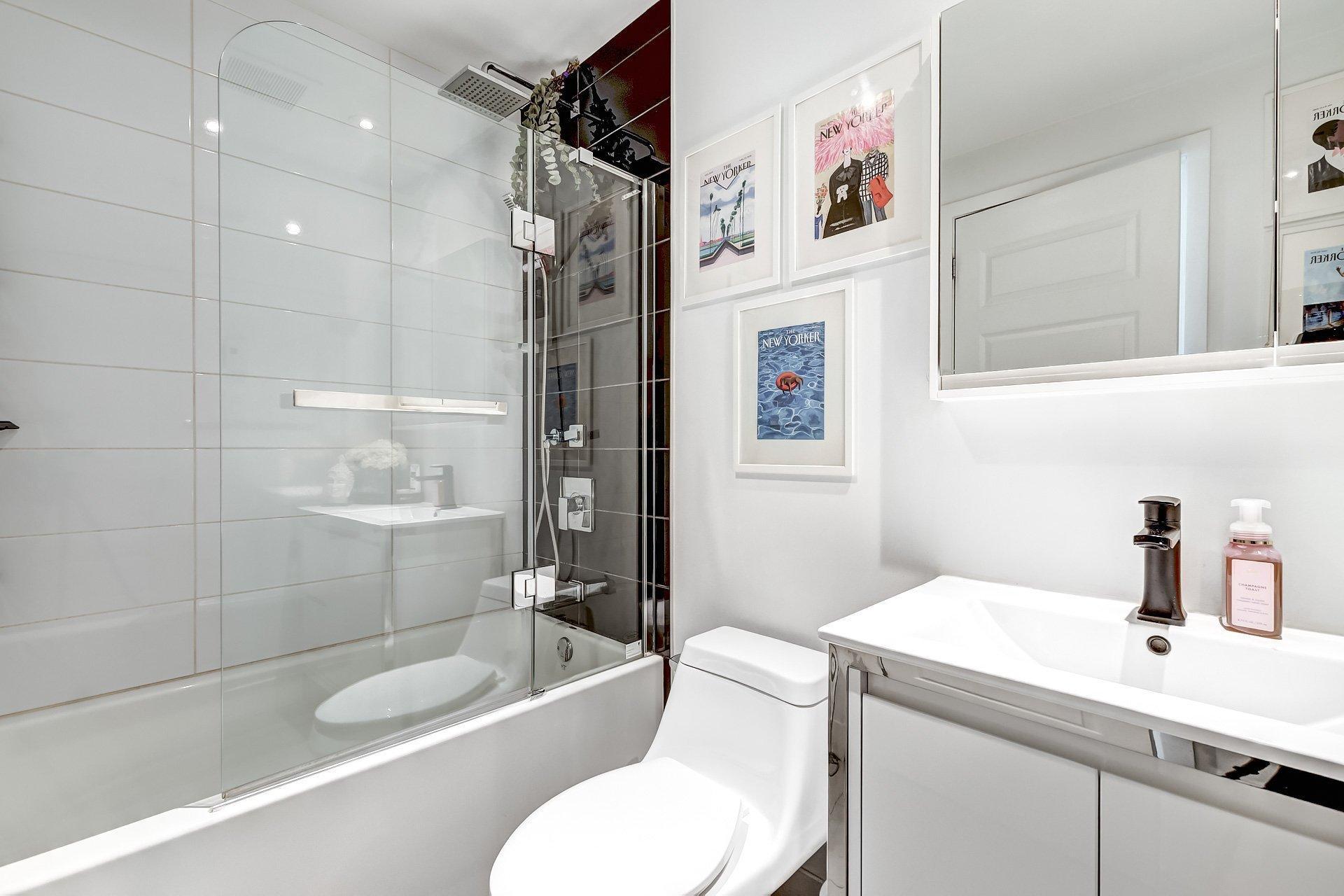 









2335


Ch. Manella

, 211,
Mont-Royal,




QC
H4P0B3

