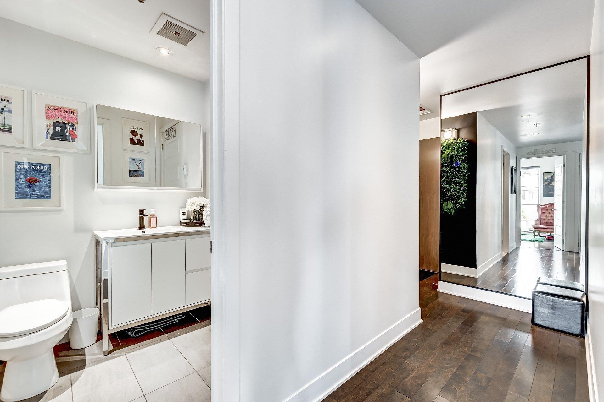 









2335


Ch. Manella

, 211,
Mont-Royal,




QC
H4P0B3

